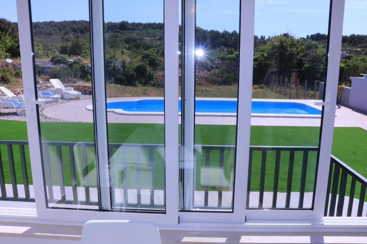 Nane Garden House With Heated Pool Villa Mirce Eksteriør bilde