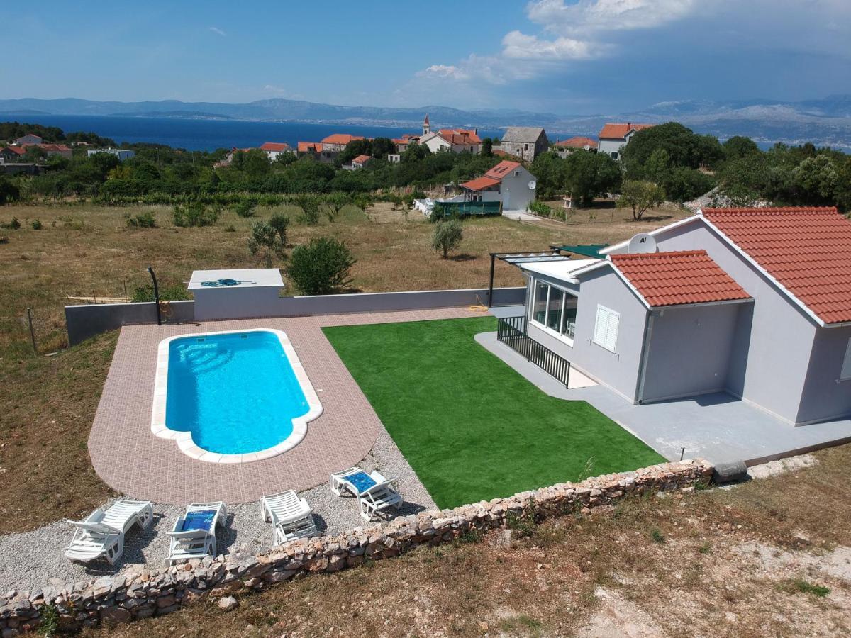 Nane Garden House With Heated Pool Villa Mirce Eksteriør bilde